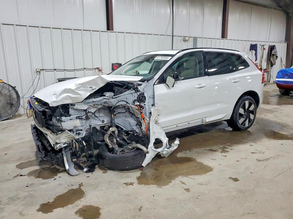 Aukcja sprzedaży 2025 Volvo Xc60, vin: YV4H60RC2S1109360, numer aukcji: 61792006