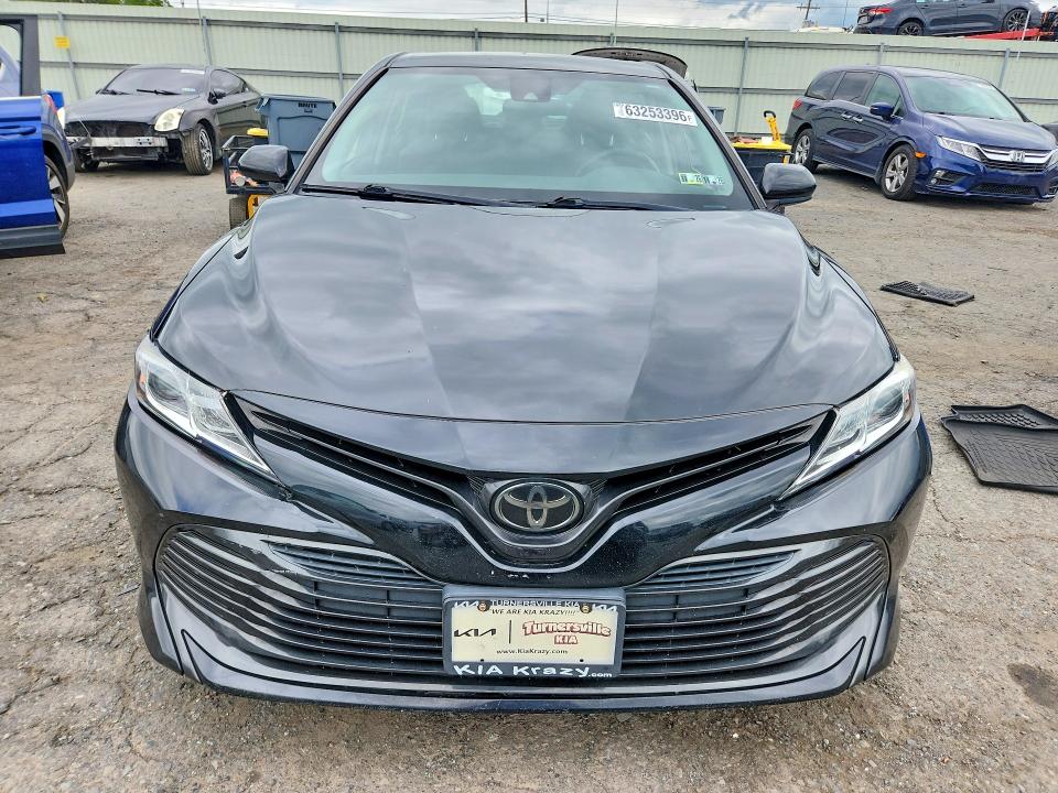 2020 Toyota Camry მანქანა იყიდება აუქციონზე, vin: 4T1C11AK0LU939433, აუქციონის ნომერი: 63253396