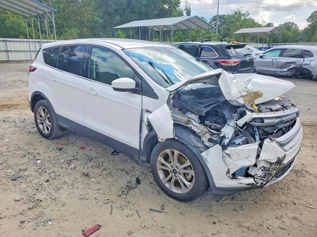 59535476 :رقم المزاد ، 1FMCU0GD0HUE39645 vin ، 2017 Ford Escape مزاد بيع
