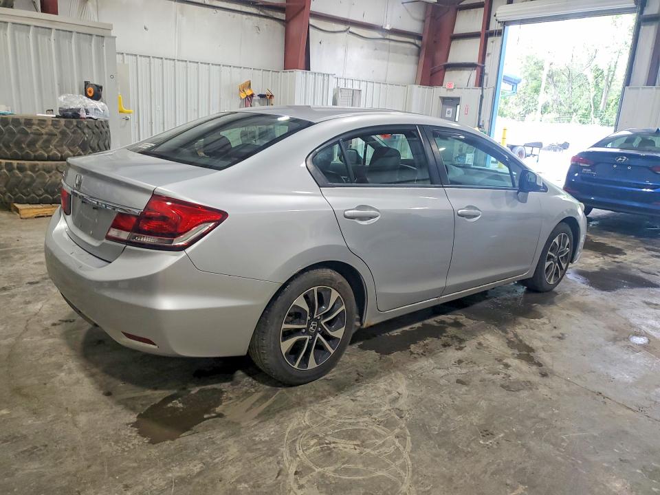Продажа на аукционе авто 2013 Honda Civic, vin: 2HGFB2F90DH533670, номер лота: 63593826