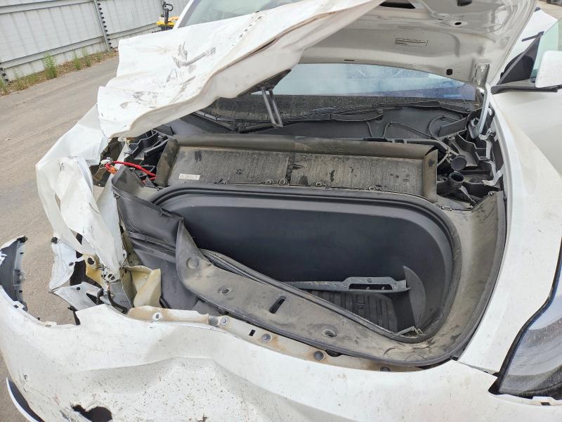 61666016 :رقم المزاد ، 7SAYGDED2RF035707 vin ، 2024 Tesla Model Y مزاد بيع