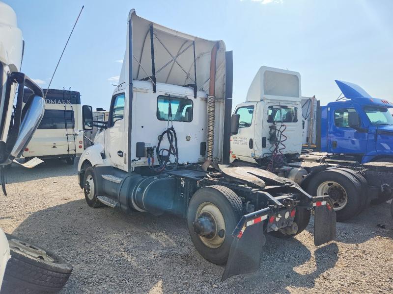 57911206 :رقم المزاد ، 1XKYA48X8GJ496523 vin ، 2016 Kenworth Construction مزاد بيع