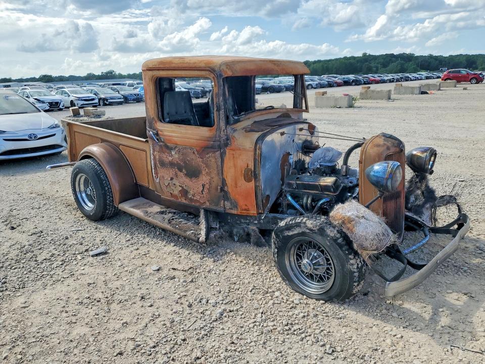 1933 Ford Uk მანქანა იყიდება აუქციონზე, vin: DR133260M0, აუქციონის ნომერი: 56466376
