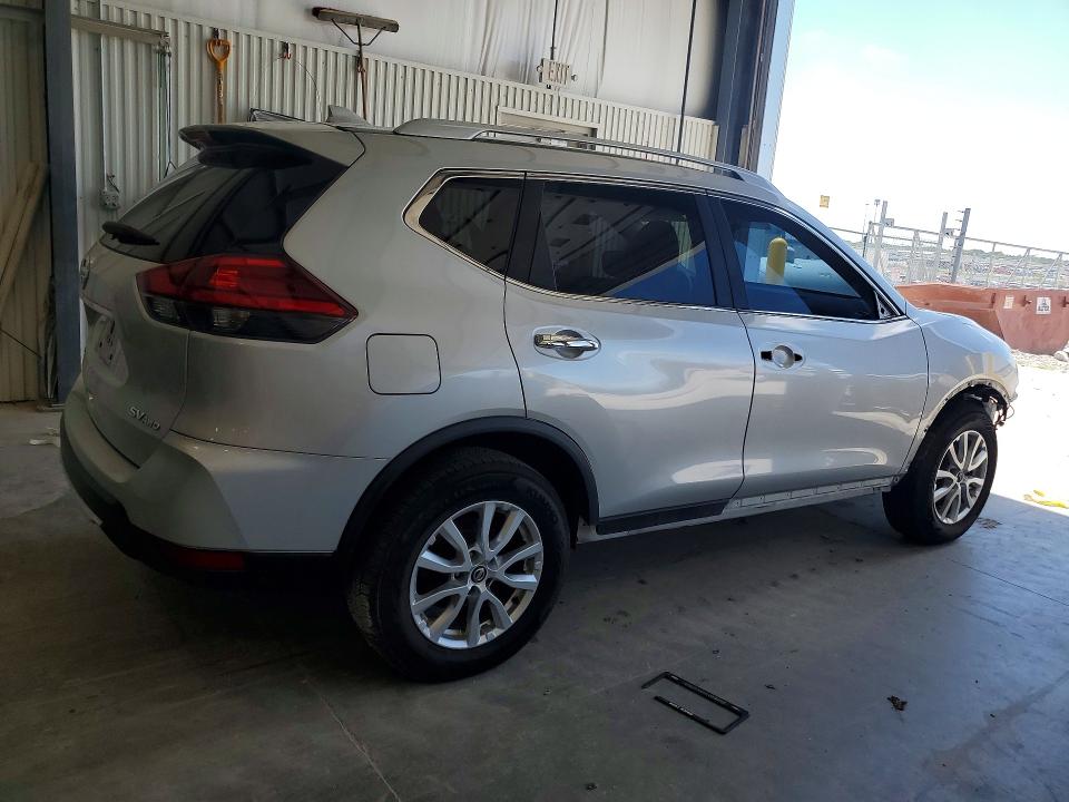2017 Nissan Rogue მანქანა იყიდება აუქციონზე, vin: JN8AT2MV6HW001650, აუქციონის ნომერი: 59971676