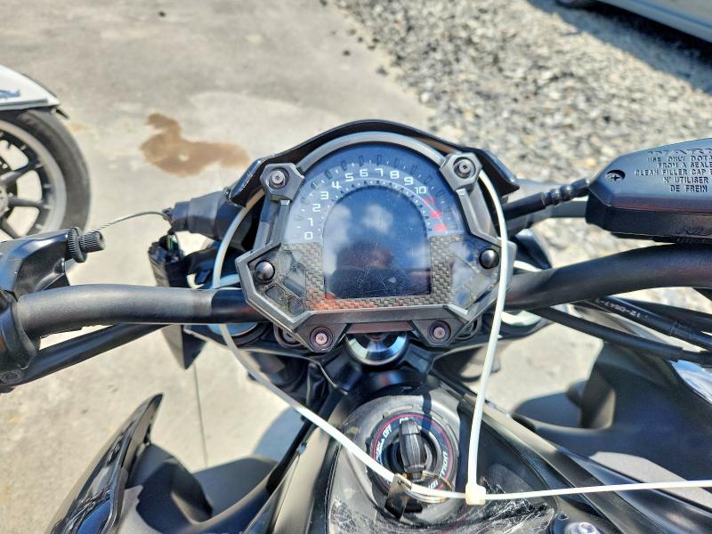 58757006 :رقم المزاد ، JKAZR2B18JA004785 vin ، 2018 Kawasaki Zr900 مزاد بيع
