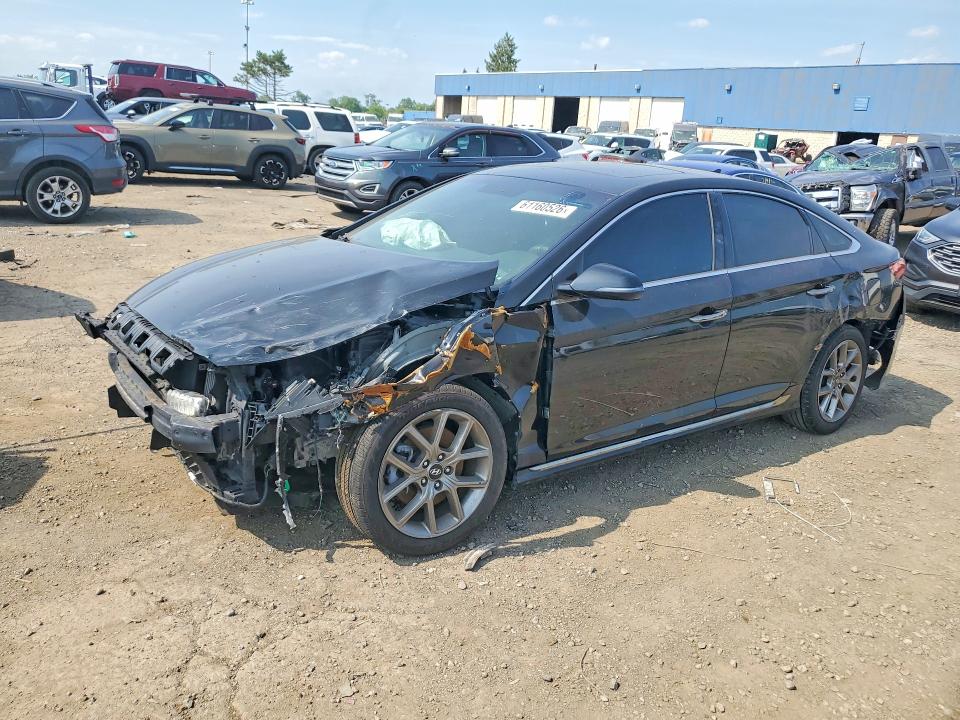 Продажа на аукционе авто 2018 Hyundai Sonata, vin: 5NPE34AB3JH611035, номер лота: 61160526