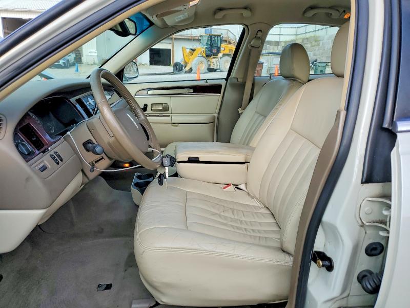 Продаж на аукціоні авто 2005 Lincoln Town Car, vin: 1LNHM81W05Y636477, номер лоту: 62872246