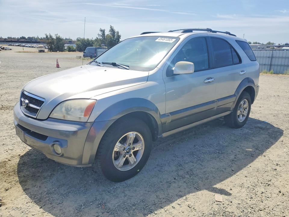 2004 Kia Sorento მანქანა იყიდება აუქციონზე, vin: KNDJD733445239616, აუქციონის ნომერი: 85461065