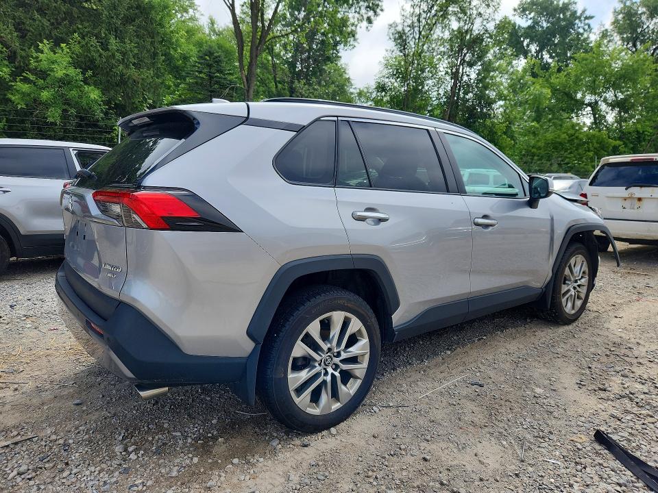 2020 Toyota Rav4 მანქანა იყიდება აუქციონზე, vin: 2T3N1RFV2LC124024, აუქციონის ნომერი: 58361306