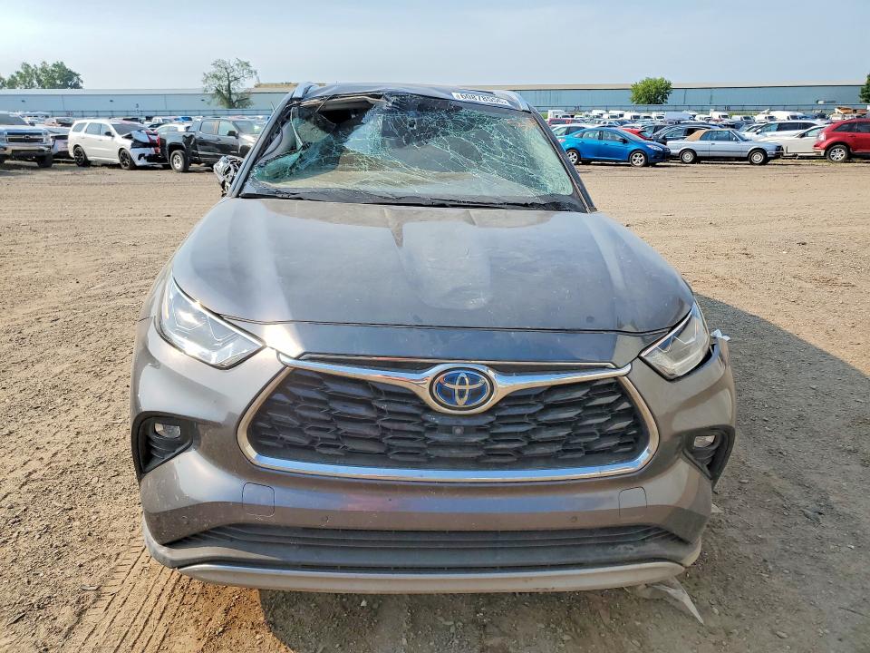 Продаж на аукціоні авто 2021 Toyota Highlander, vin: 5TDEBRCH6MS031228, номер лоту: 60878556