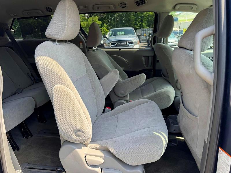 2018 Toyota Sienna მანქანა იყიდება აუქციონზე, vin: 5TDJZ3DC1JS189479, აუქციონის ნომერი: 61314106