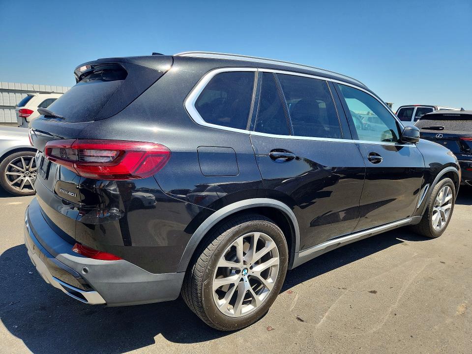 61423666 :رقم المزاد ، 5UXCR6C5XKLK88610 vin ، 2019 Bmw X5 مزاد بيع