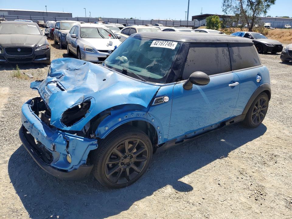 2013 Mini Cooper მანქანა იყიდება აუქციონზე, vin: WMWSV3C55DT389089, აუქციონის ნომერი: 62197746