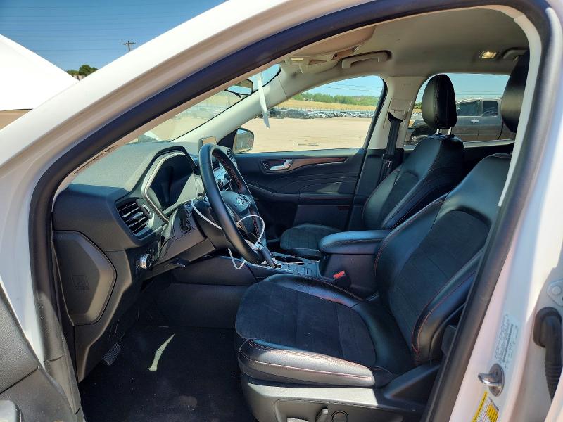 Продажа на аукционе авто 2022 Ford Escape, vin: 1FMCU9H9XNUA81660, номер лота: 61880256
