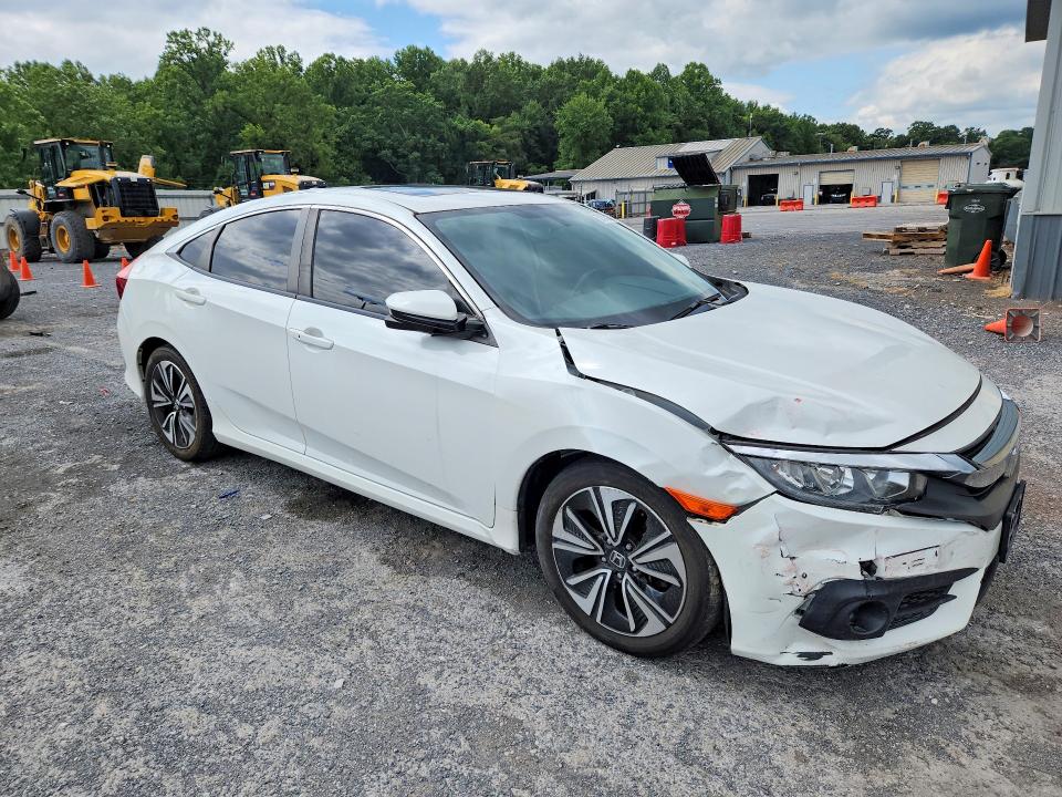 Aukcja sprzedaży 2018 Honda Civic, vin: JHMFC1F33JX021568, numer aukcji: 62863036
