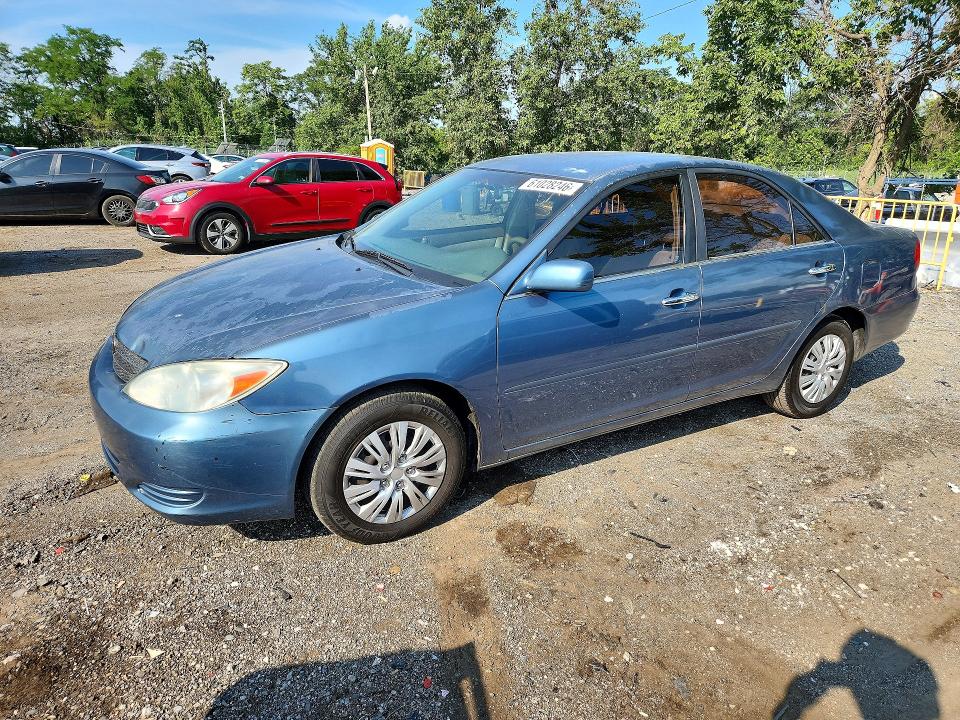 61028246 :رقم المزاد ، 4T1BE32K34U814891 vin ، 2004 Toyota Camry مزاد بيع