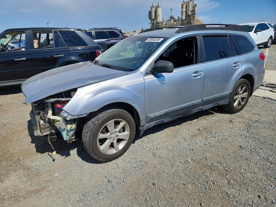60980206 :رقم المزاد ، 4S4BRBCC0D3235241 vin ، 2013 Subaru Outback مزاد بيع