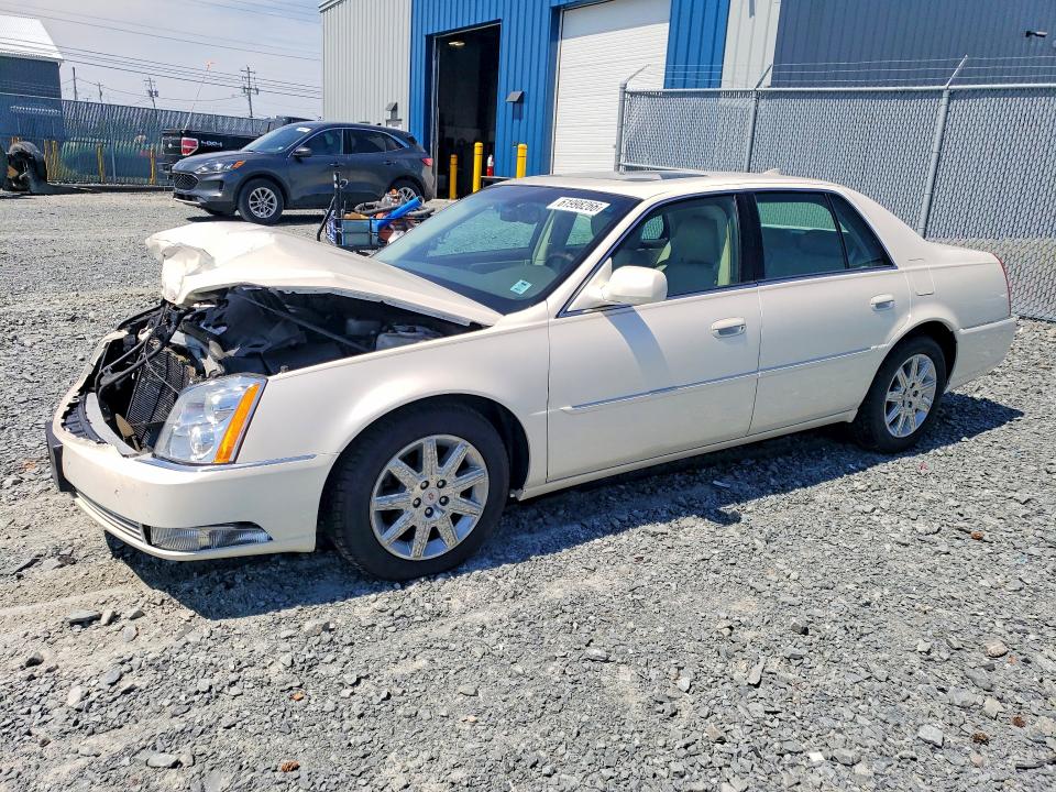 61998266 :رقم المزاد ، 1G6KH5E64BU117266 vin ، 2011 Cadillac Dts مزاد بيع