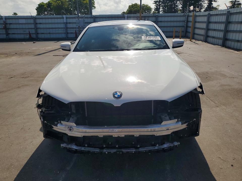 2019 Bmw 530e მანქანა იყიდება აუქციონზე, vin: WBAJA9C54KB392806, აუქციონის ნომერი: 62105286