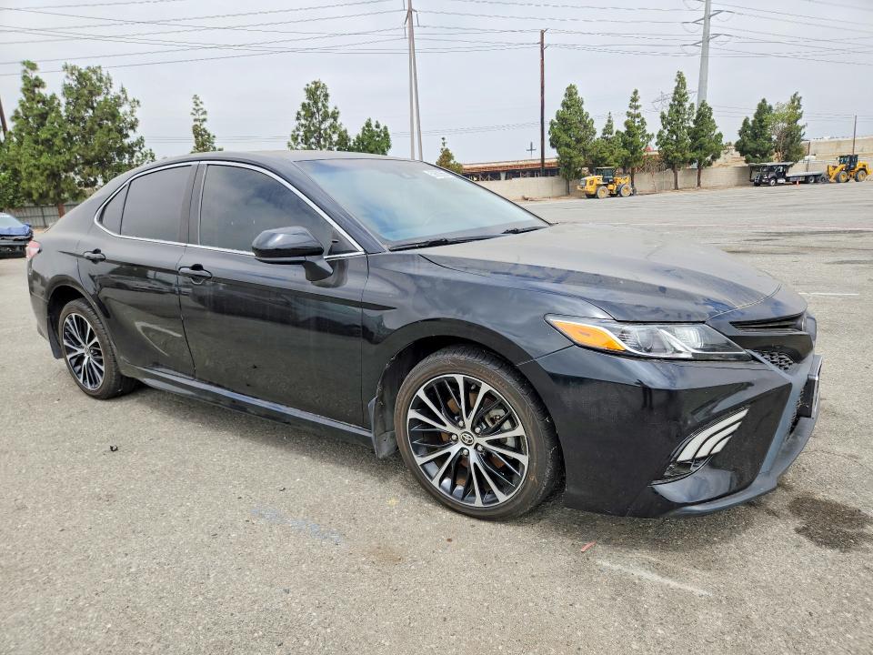 59600656 :رقم المزاد ، 4T1G11AK9LU955373 vin ، 2020 Toyota Camry مزاد بيع