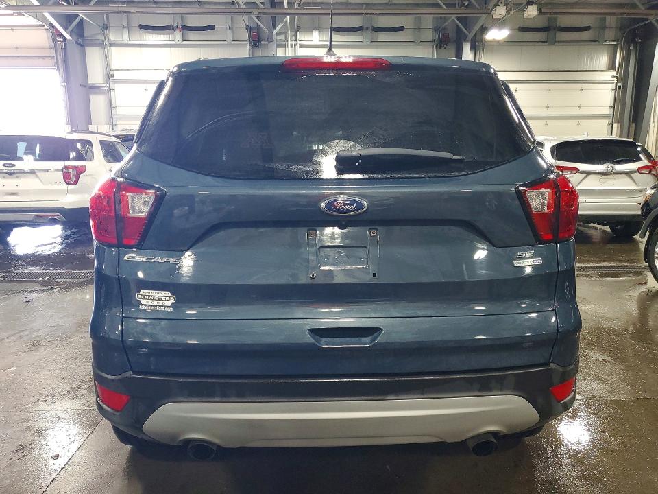 95588955 :رقم المزاد ، 1FMCU9GD2KUC04532 vin ، 2019 Ford Escape مزاد بيع