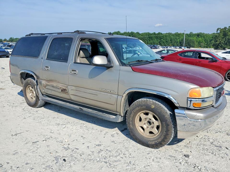 60384986 :رقم المزاد ، 3GKEC16Z53G308679 vin ، 2003 Gmc Yukon مزاد بيع