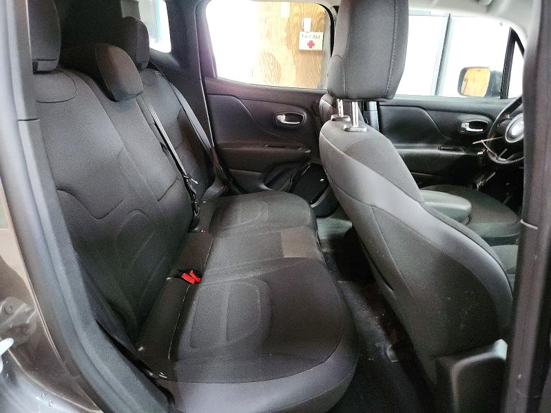 60873206 :رقم المزاد ، ZACCJBBB7HPE84517 vin ، 2017 Jeep Renegade مزاد بيع