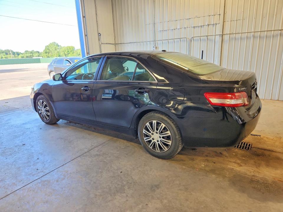 60964506 :رقم المزاد ، 4T4BF3EK0AR016827 vin ، 2010 Toyota Camry مزاد بيع