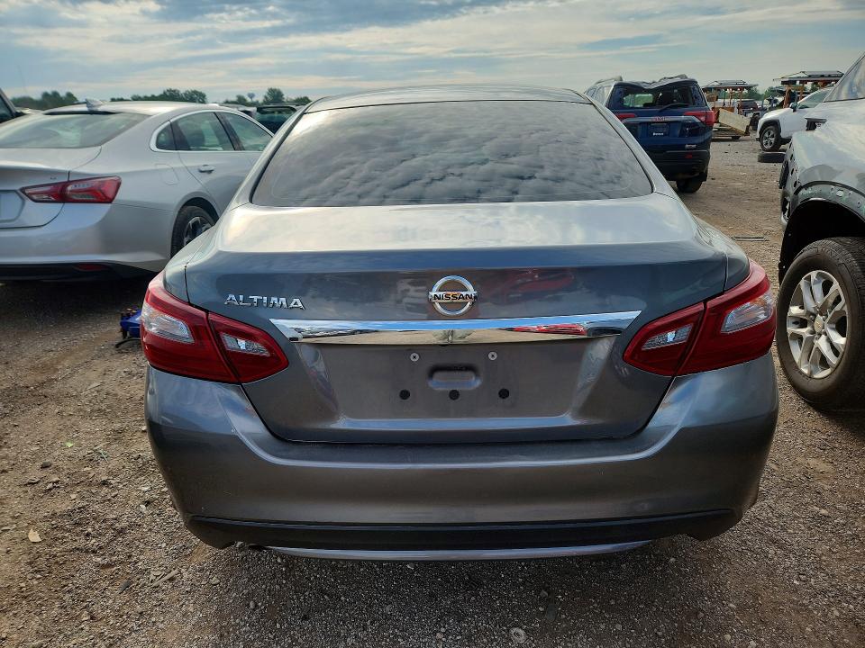 2018 Nissan Altima მანქანა იყიდება აუქციონზე, vin: 1N4AL3AP9JC479002, აუქციონის ნომერი: 74513205