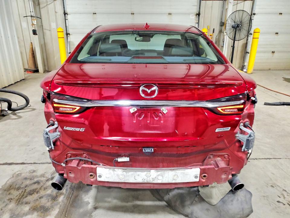 Продаж на аукціоні авто 2018 Mazda 6, vin: JM1GL1WY7J1334997, номер лоту: 63298306