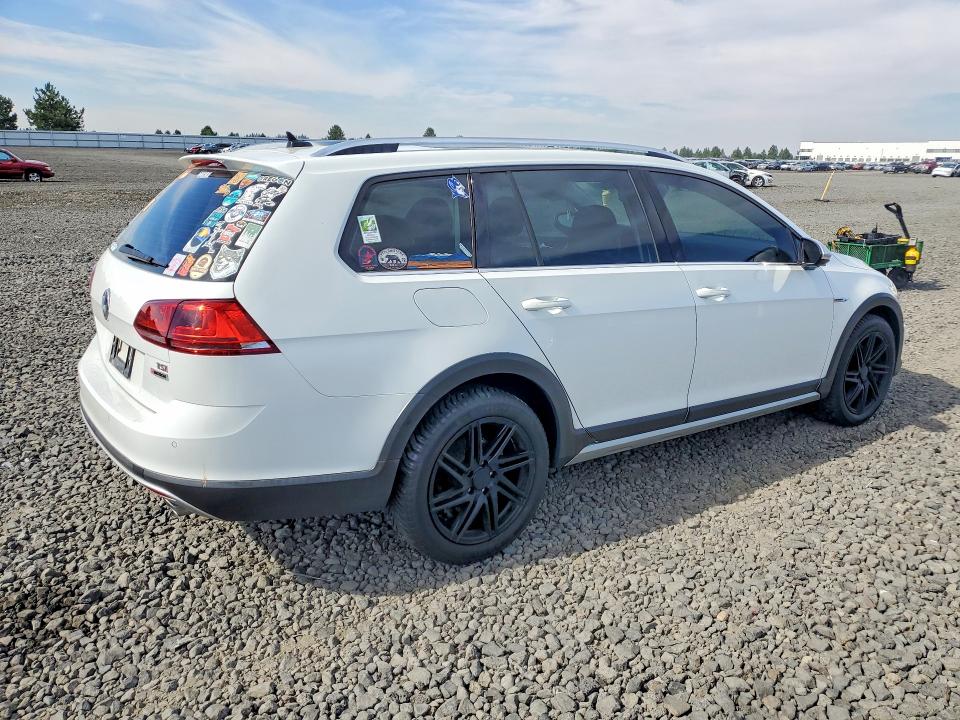 2017 Volkswagen Golf Alltrack მანქანა იყიდება აუქციონზე, vin: 3VWH17AU8HM533889, აუქციონის ნომერი: 59726716