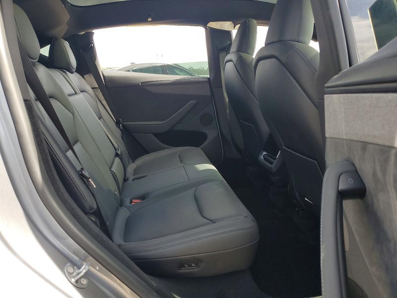 61348716 :رقم المزاد ، 7SAYGDEE1TA632781 vin ، 2026 Tesla Model Y مزاد بيع