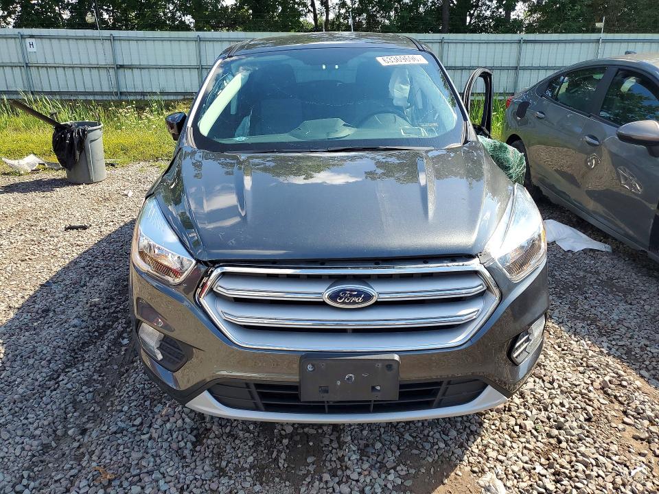 63369696 :رقم المزاد ، 1FMCU9GDXKUA66500 vin ، 2019 Ford Escape مزاد بيع