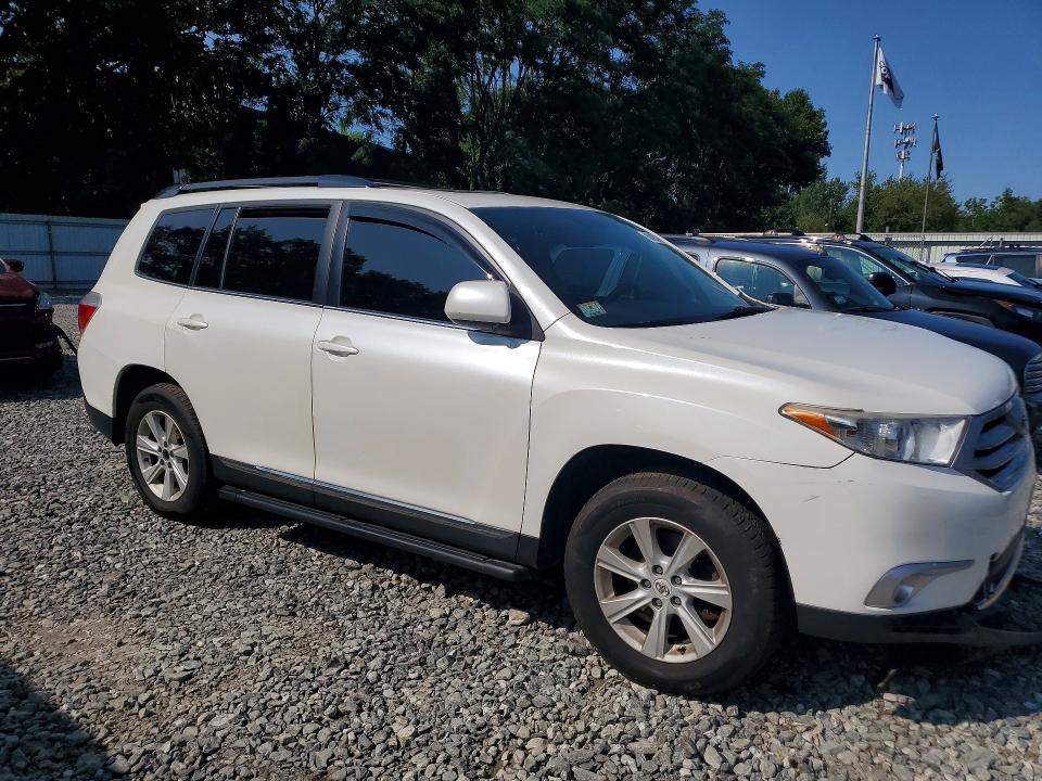 62493146 :رقم المزاد ، 5TDBK3EH5DS187810 vin ، 2013 Toyota Highlander مزاد بيع
