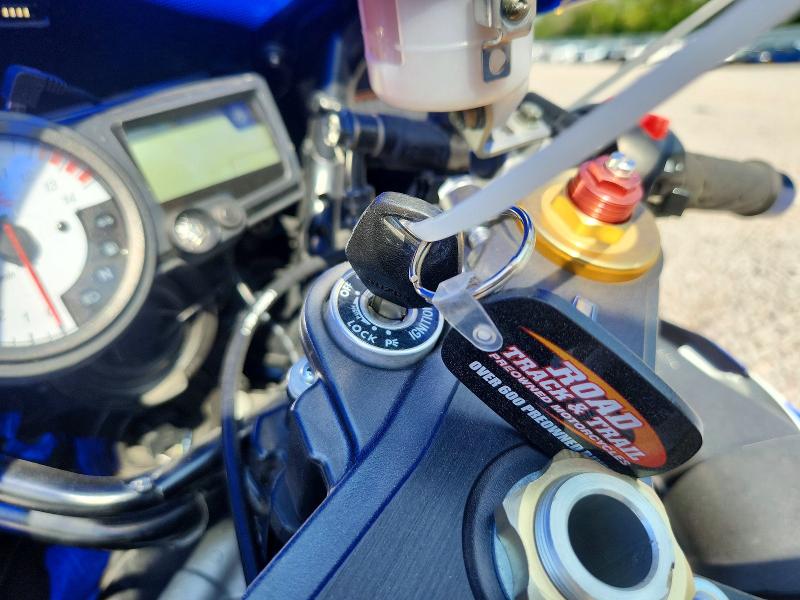 59980316 :رقم المزاد ، JS1GT75A042105917 vin ، 2004 Suzuki Gsx-r1000 مزاد بيع