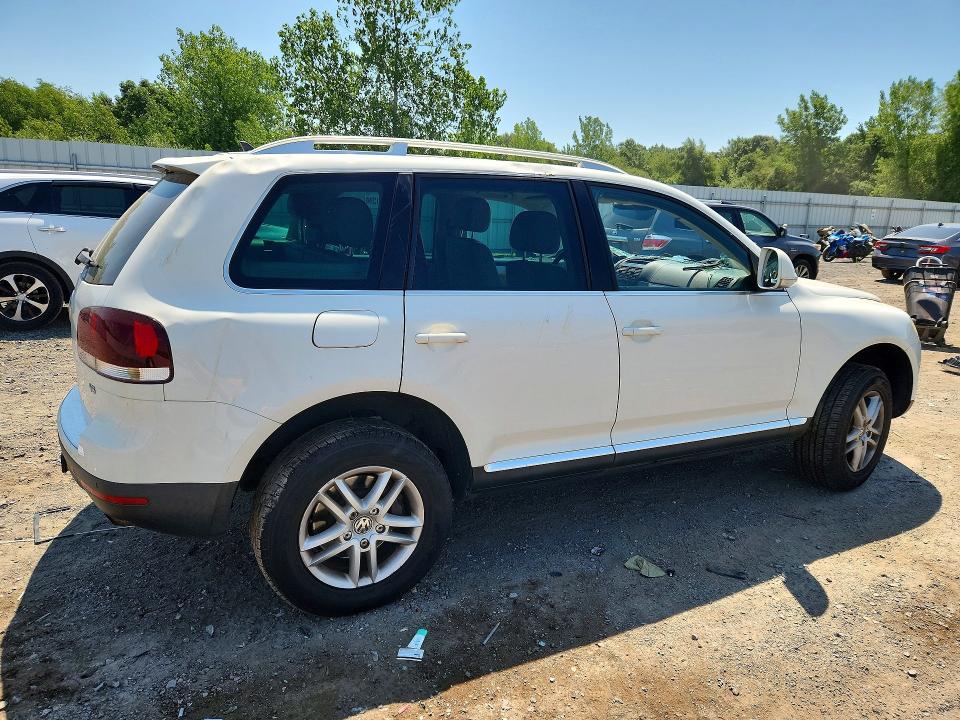 60838946 :رقم المزاد ، WVGBE77L18D035570 vin ، 2008 Volkswagen Touareg 2 مزاد بيع