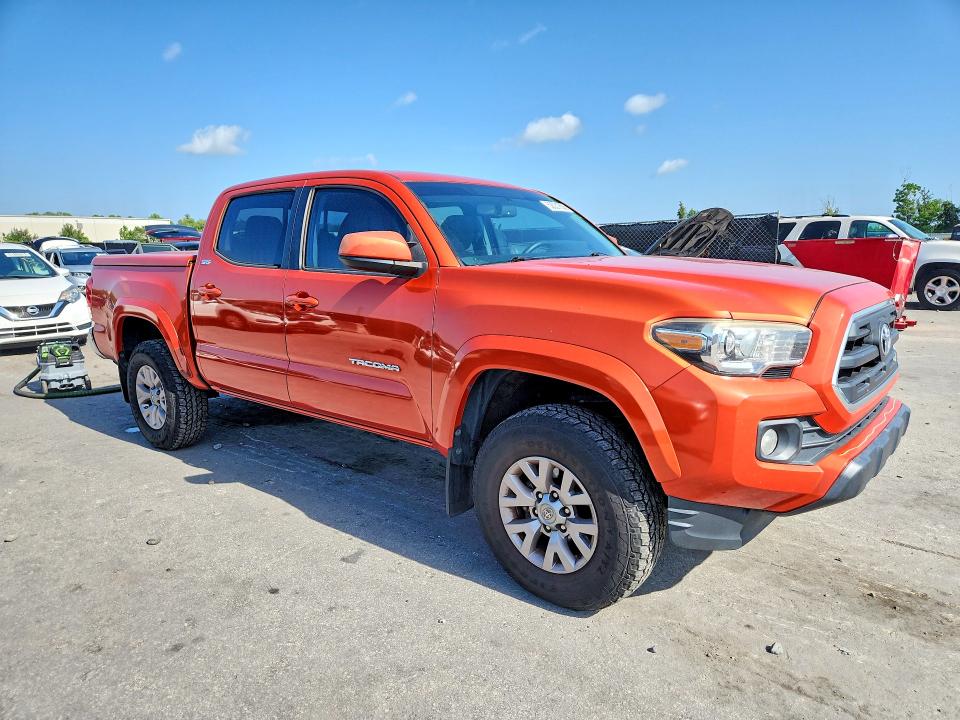 Продаж на аукціоні авто 2017 Toyota Tacoma, vin: 5TFAZ5CNXHX039762, номер лоту: 62031656