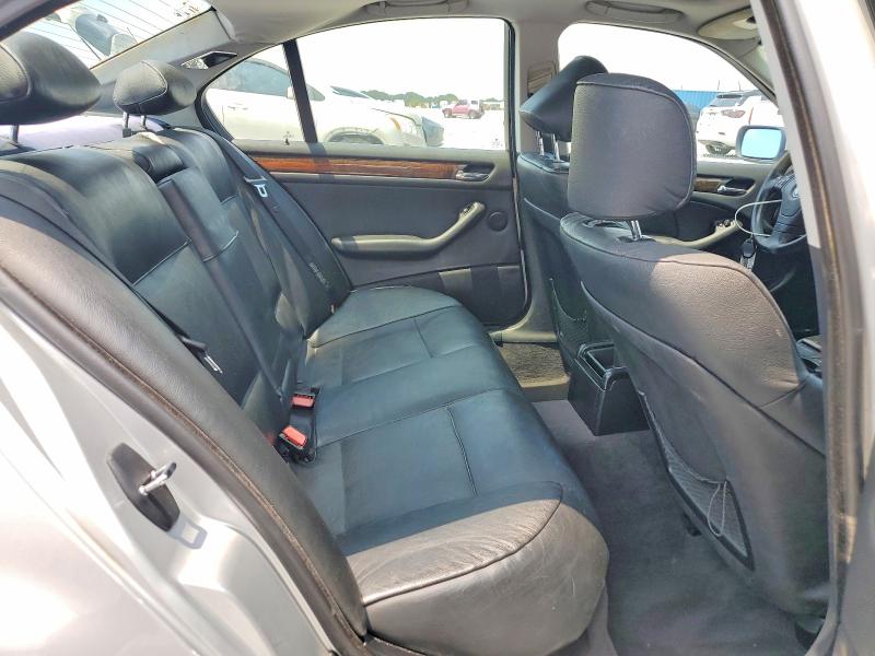 60417346 :رقم المزاد ، WBAAM5341YFR20004 vin ، 2000 Bmw 328 مزاد بيع