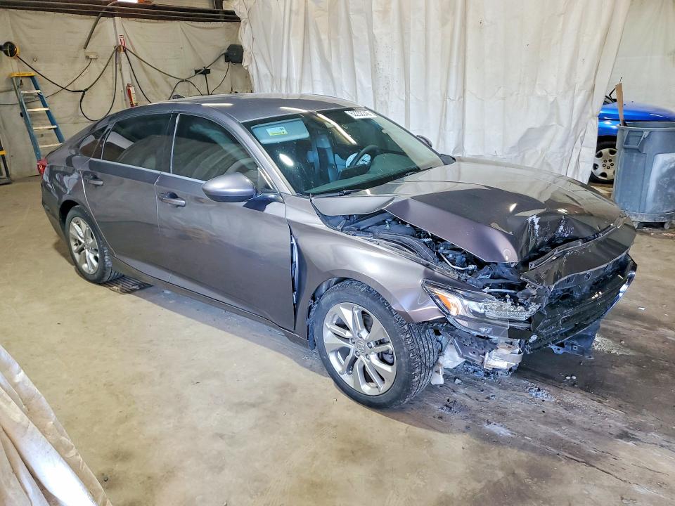 62252246 :رقم المزاد ، 1HGCV1F18KA076939 vin ، 2019 Honda Accord مزاد بيع