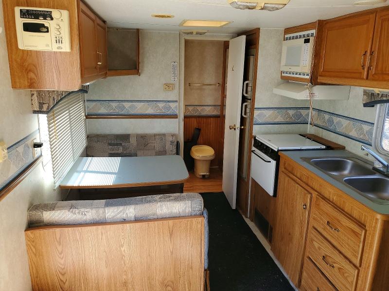60654076 :رقم المزاد ، 1ED1J252122802478 vin ، 2002 Fleetwood Wilderness مزاد بيع