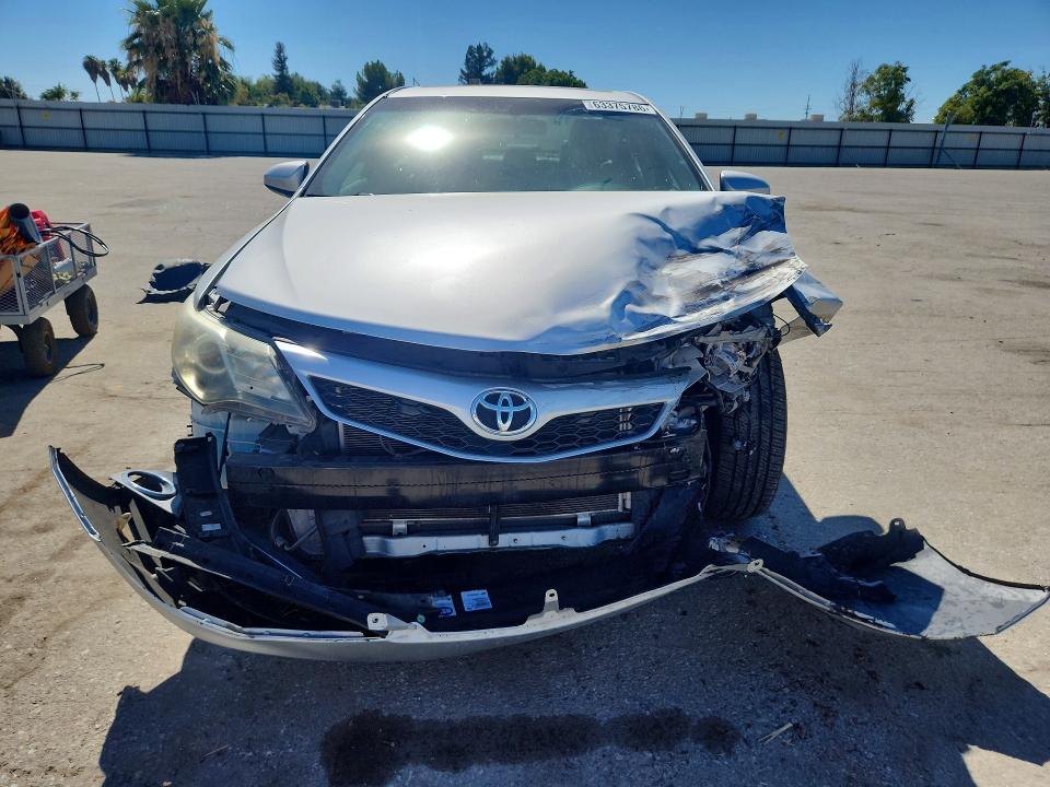 63375786 :رقم المزاد ، 4T1BF1FK5CU605467 vin ، 2012 Toyota Camry مزاد بيع