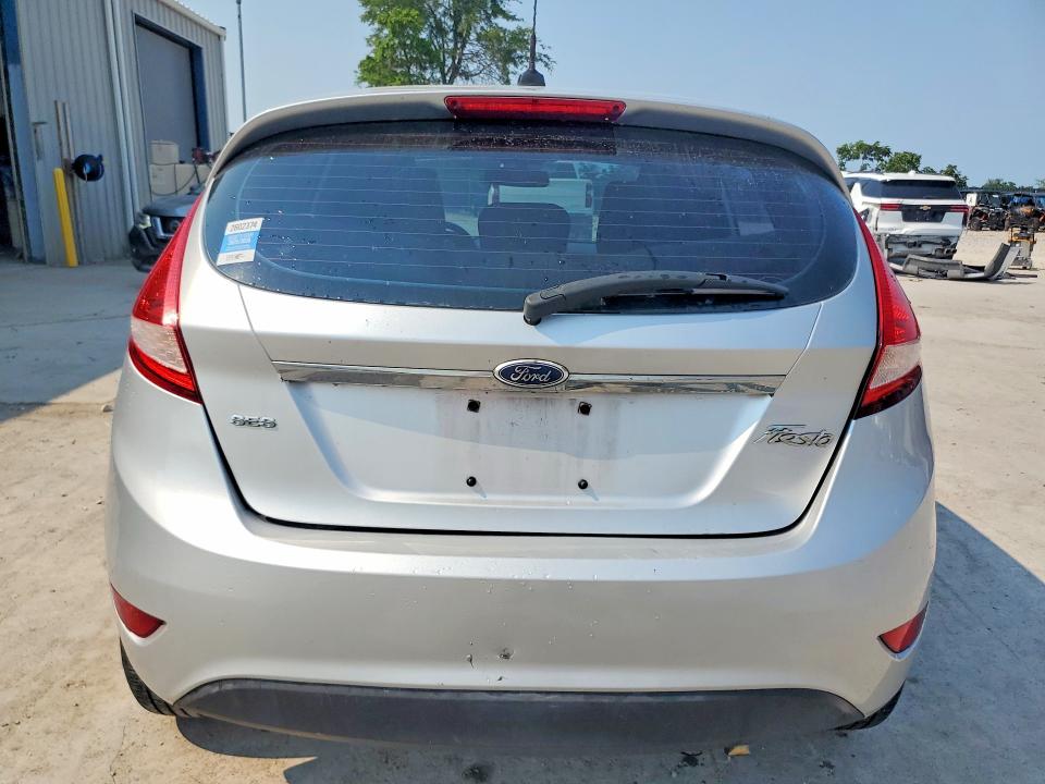 62963936 :رقم المزاد ، 3FADP4FJXBM211393 vin ، 2011 Ford Fiesta مزاد بيع