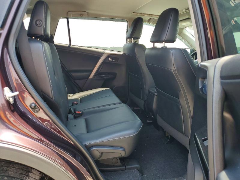 63039326 :رقم المزاد ، 2T3YFREV3JW415465 vin ، 2018 Toyota Rav4 مزاد بيع