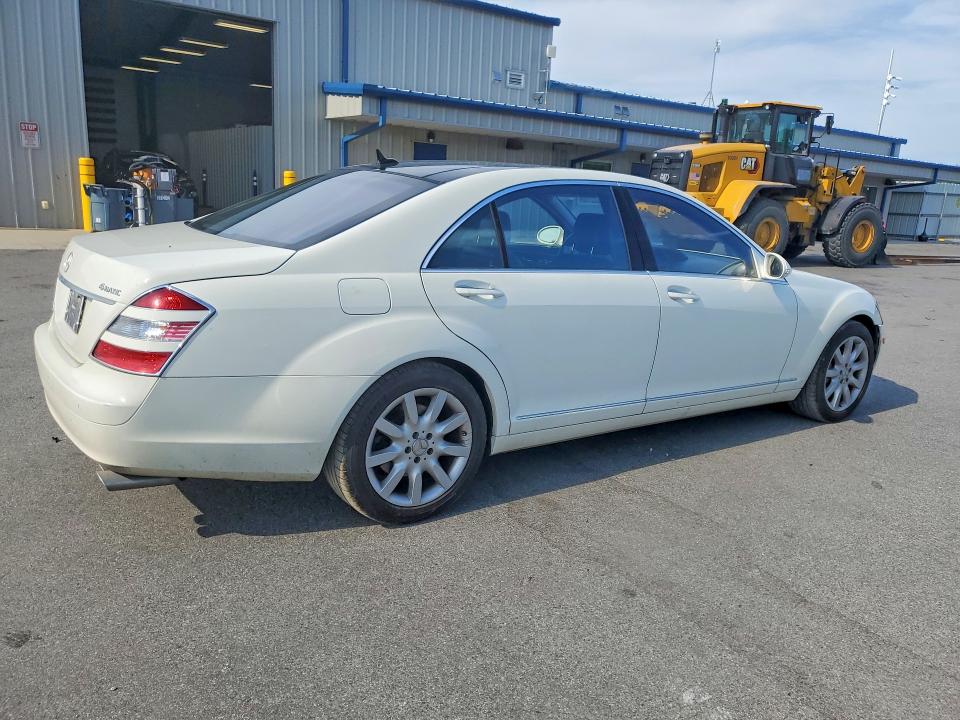 2008 Mercedes-benz S მანქანა იყიდება აუქციონზე, vin: WDDNG86X08A155356, აუქციონის ნომერი: 60040886