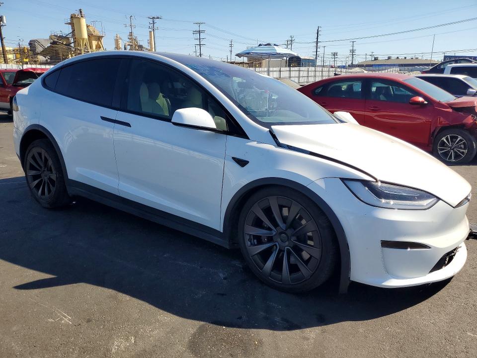 61587186 :رقم المزاد ، 7SAXCDE58PF404180 vin ، 2023 Tesla Model X مزاد بيع