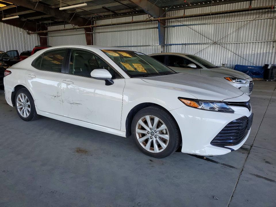 Продаж на аукціоні авто 2018 Toyota Camry, vin: JTNB11HK1J3038978, номер лоту: 61385716