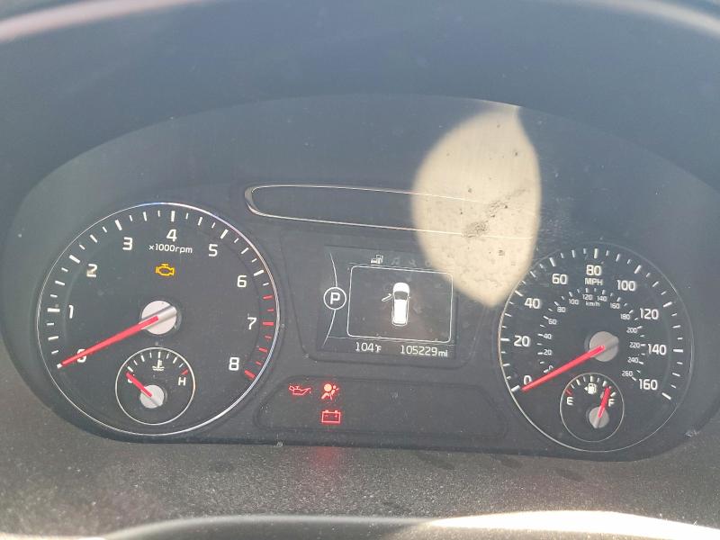 61433526 :رقم المزاد ، 5XYPG4A31HG276560 vin ، 2017 Kia Sorento مزاد بيع