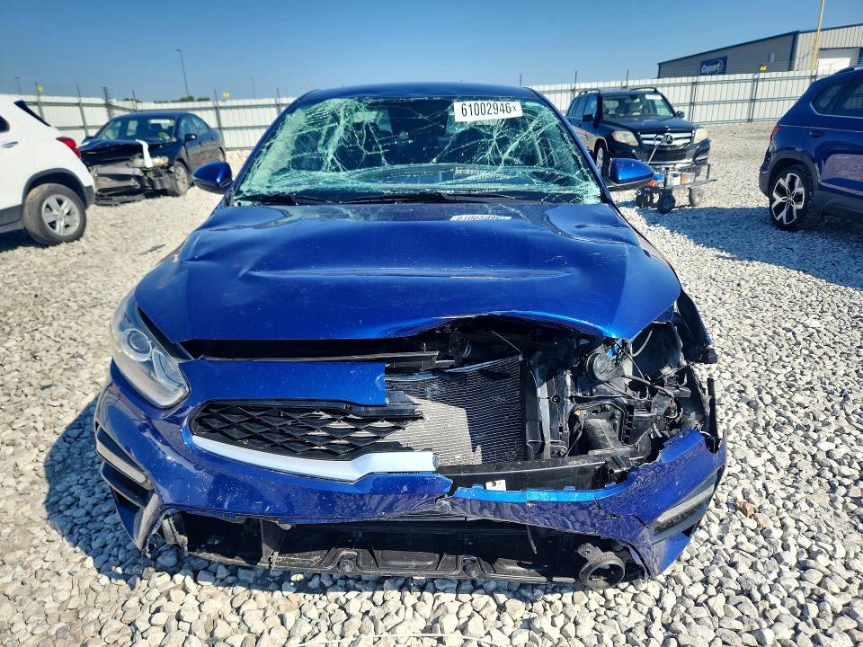 61002946 :رقم المزاد ، 3KPF24AD8ME413276 vin ، 2021 Kia Forte مزاد بيع