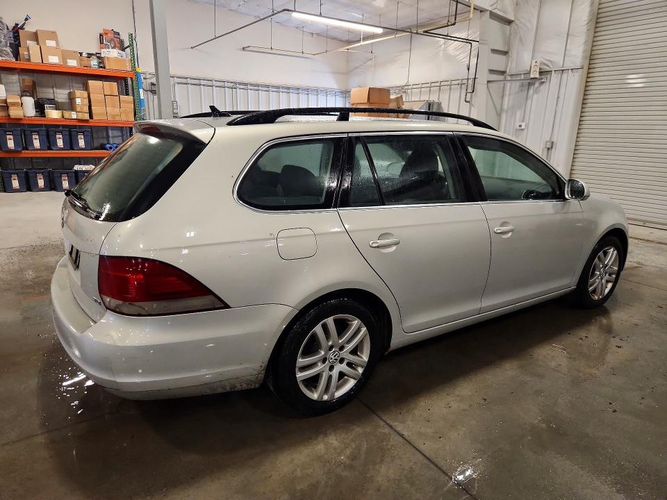 60436356 :رقم المزاد ، 3VWML7AJ9BM718894 vin ، 2011 Volkswagen Jetta مزاد بيع