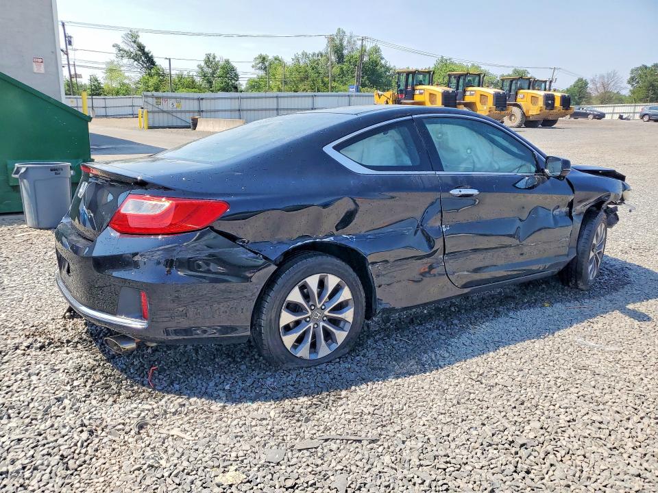 Продажа на аукционе авто 2015 Honda Accord, vin: 1HGCT1B73FA013687, номер лота: 60817456